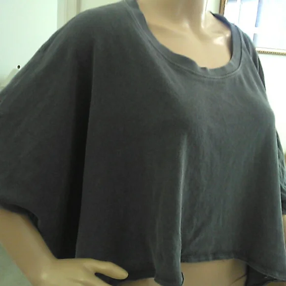 WE THE FREE Charcoal Gray Women's Crop Top CASUAL SZ. MED - Picture 4 of 6